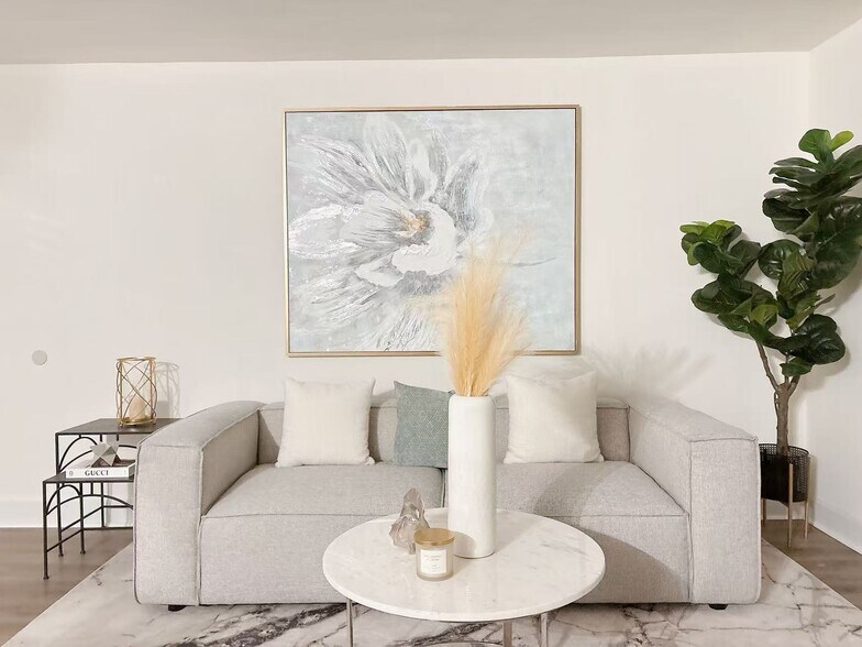 More Photos Of 1250 W 37th St, Los Angeles Apartments For Sale