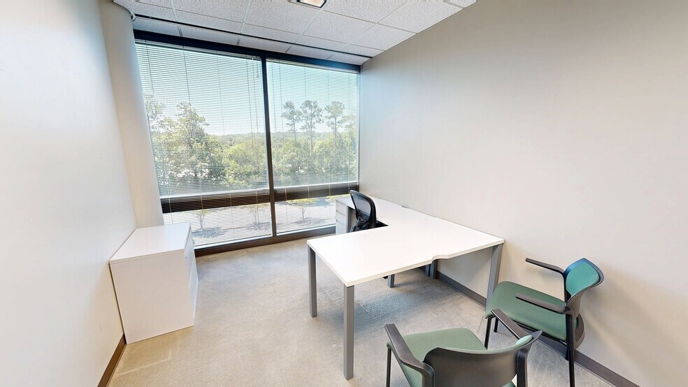 More Photos Of 1-2 Chase Corporate Dr, Hoover Coworking Space