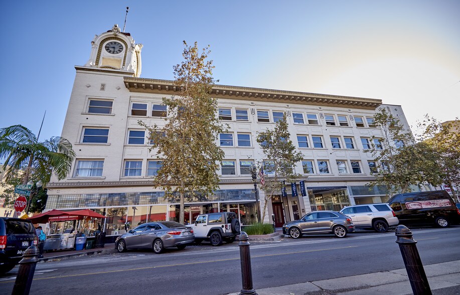 More Photos Of 202-208 W 4th St, Santa Ana Office For Lease