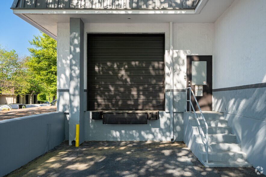 More Photos Of 1200 Woodruff Rd, Greenville Unknown For Lease