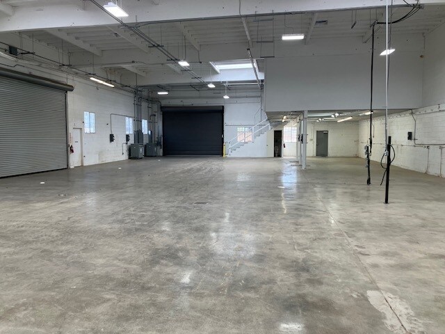 More Photos Of 3882 Florista St, Los Alamitos Warehouse For Sale