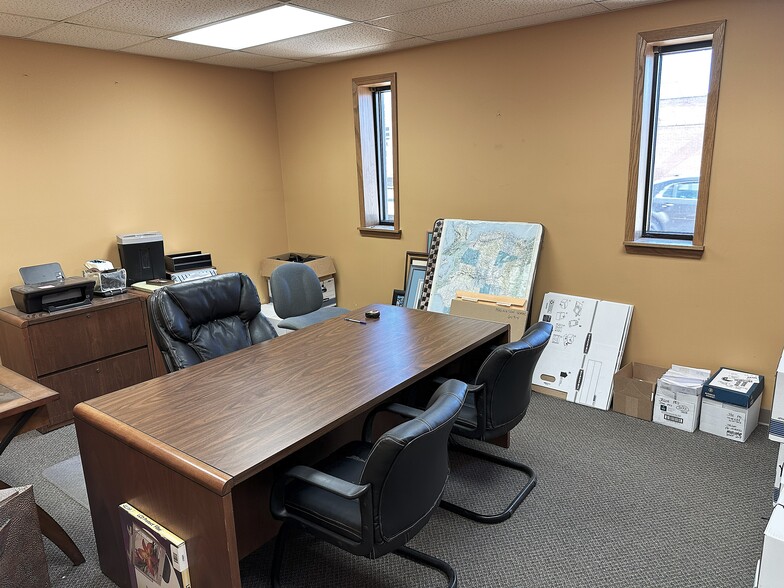 More Photos Of 3001 Kishwaukee St, Rockford Industrial For Sale