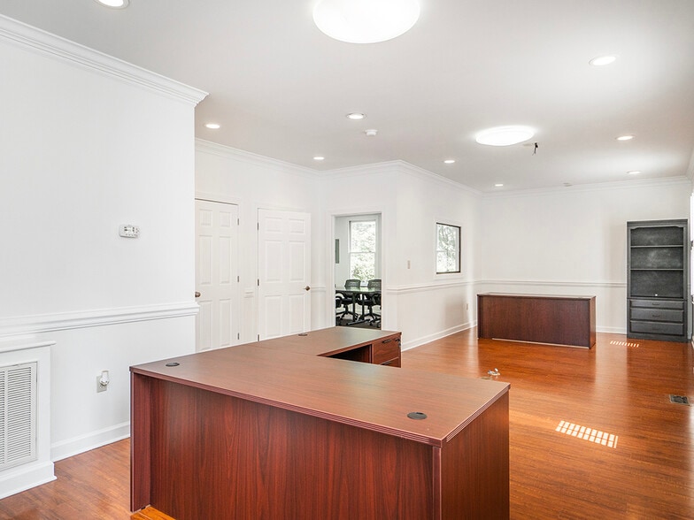 More Photos Of 3051-3057 S Church St, Burlington Office For Sale