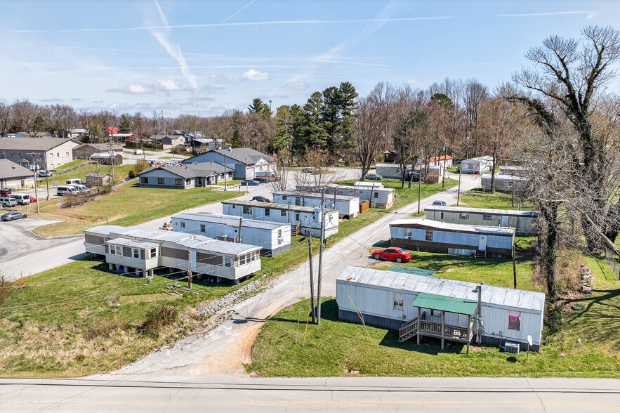 Primary Photo Of 214 Woodlawn Ave E, Jamestown Manufactured Housing Mobile Home Park For Sale