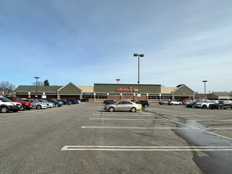 More Photos Of 300 Main St, Nashua Storefront For Lease