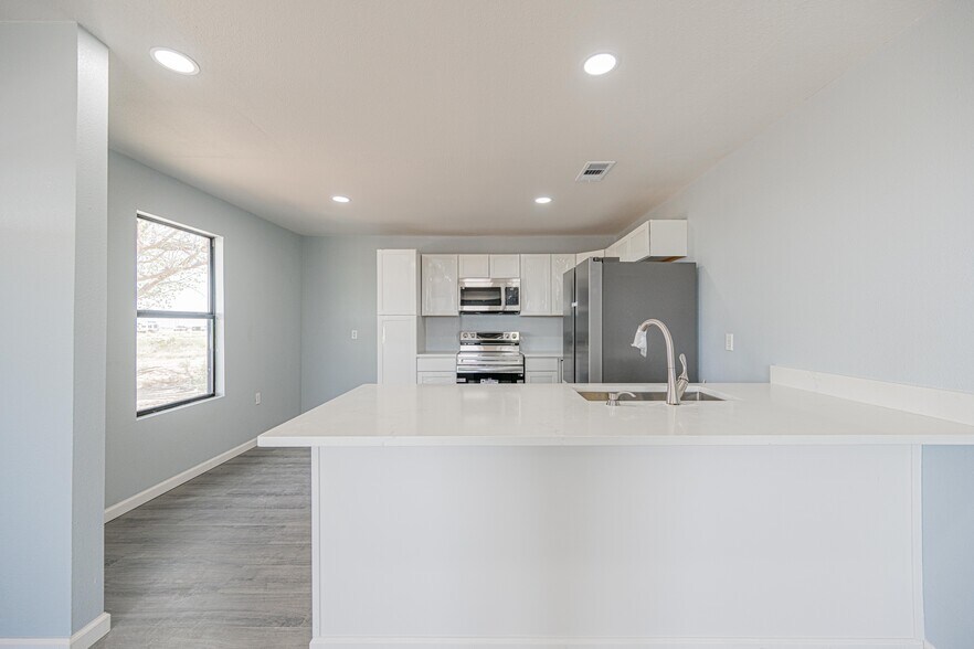 More Photos Of 241 Bass St, Odessa Land For Sale