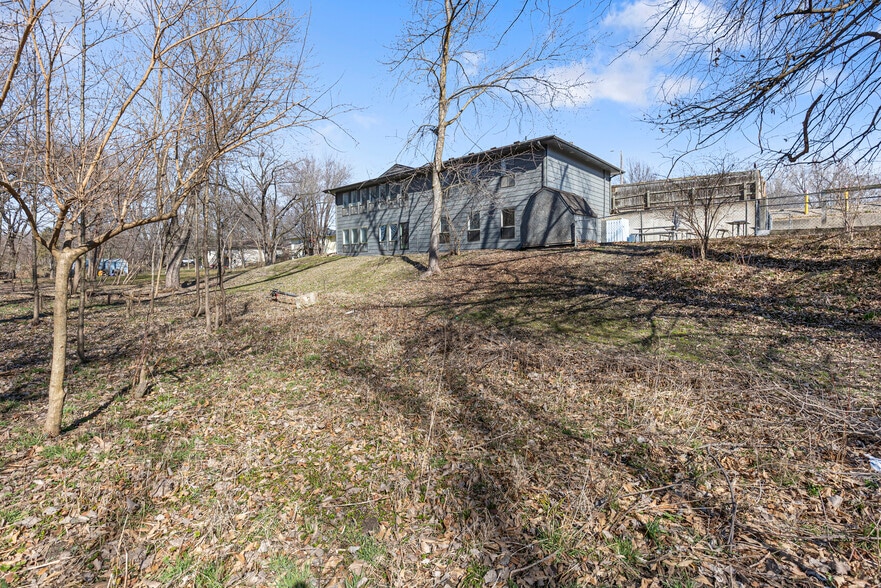 More Photos Of 205 Southbrook Pky, Kearney Daycare Center For Sale