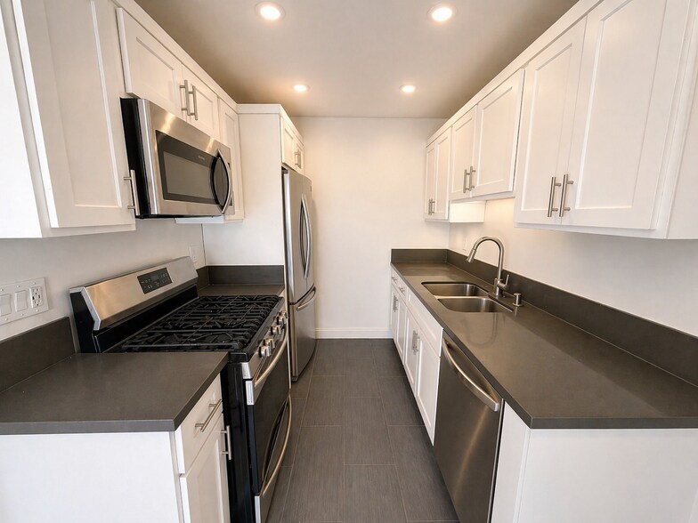 More Photos Of 939 Pacific Ave, Long Beach Apartments For Sale