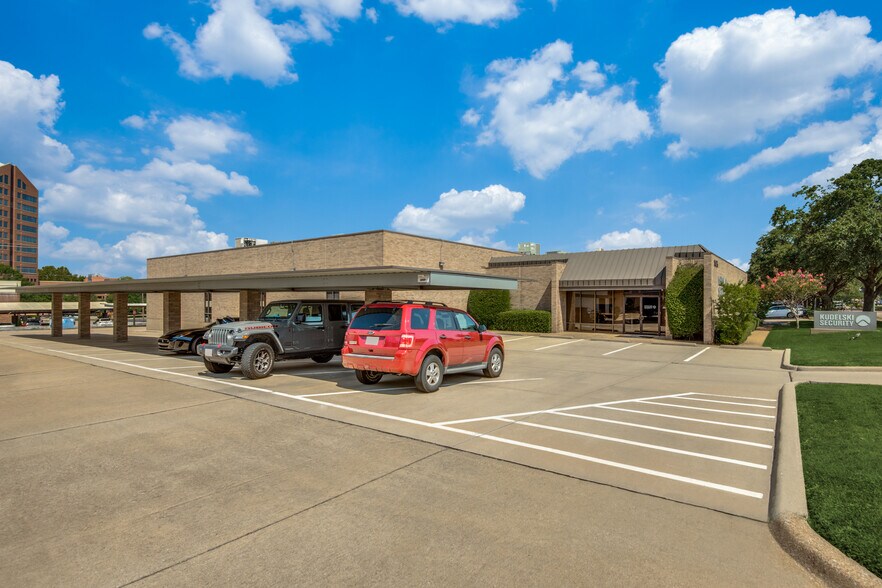 More Photos Of 14175 Proton Rd, Dallas Research And Development For Sale