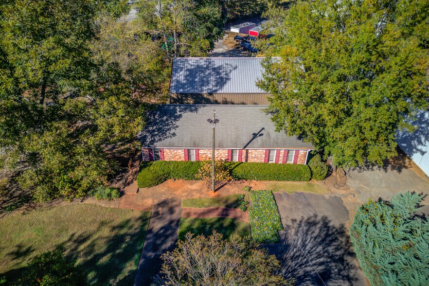 More Photos Of 2161 Pendley Rd, Cumming Industrial For Sale