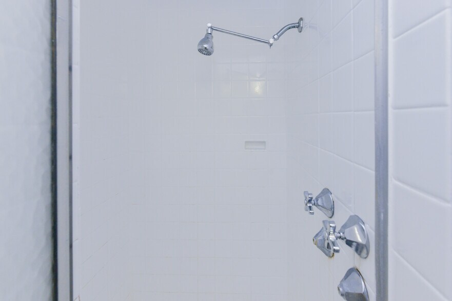 More Photos Of 3520-3530 W 5th St, Los Angeles Apartments For Sale