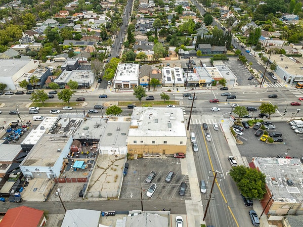 More Photos Of 1620 Colorado Blvd, Los Angeles Freestanding For Sale