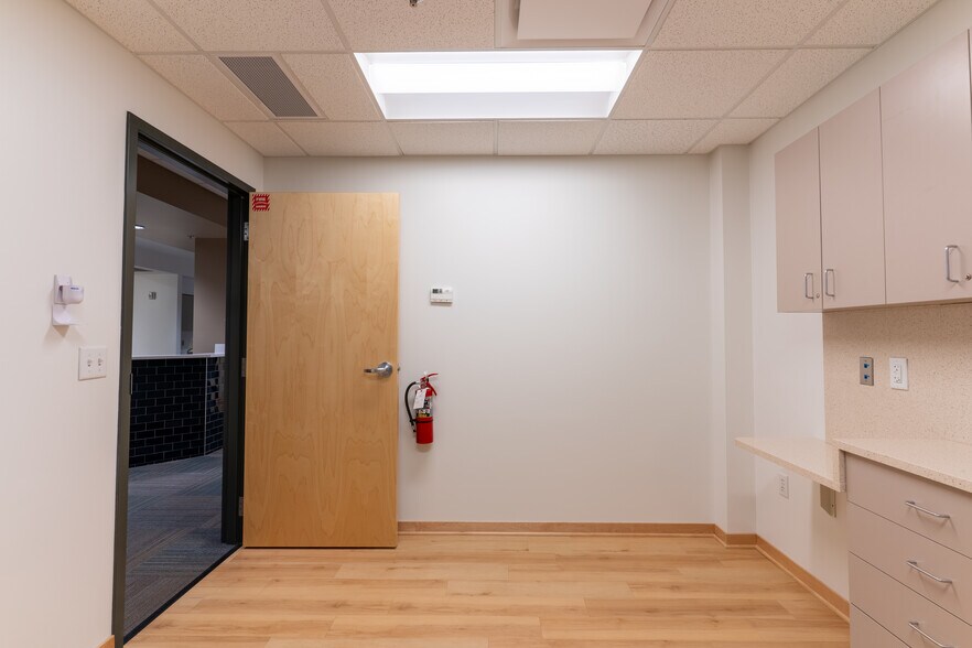 More Photos Of 814 S 3rd St, Minneapolis Rehabilitation Center For Lease