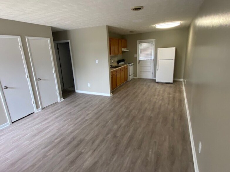 More Photos Of 1133-1144 Berkshire Rd, Fayetteville Apartments For Sale