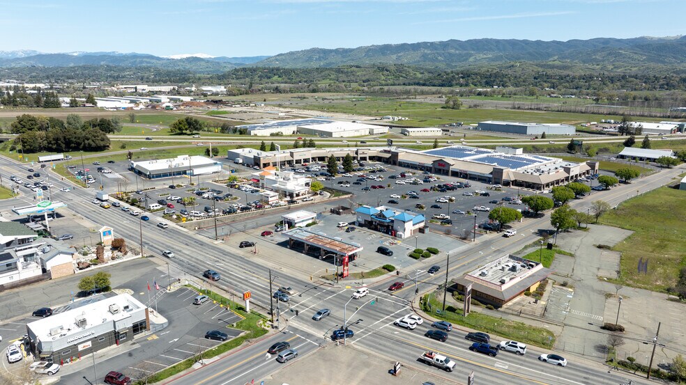 More Photos Of 1301-1399 N State St, Ukiah General Retail For Sale