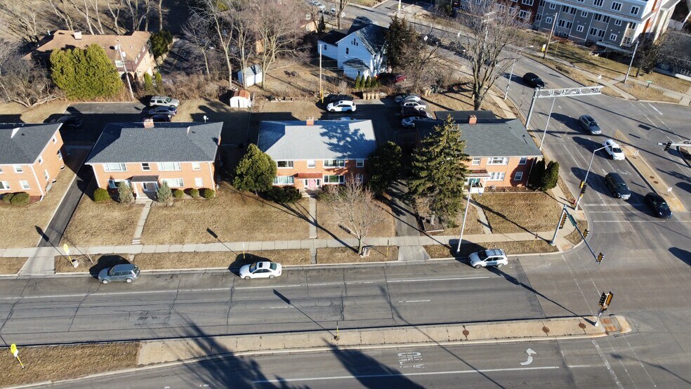 Primary Photo Of 1213 S Midvale Blvd, Madison Apartments For Sale