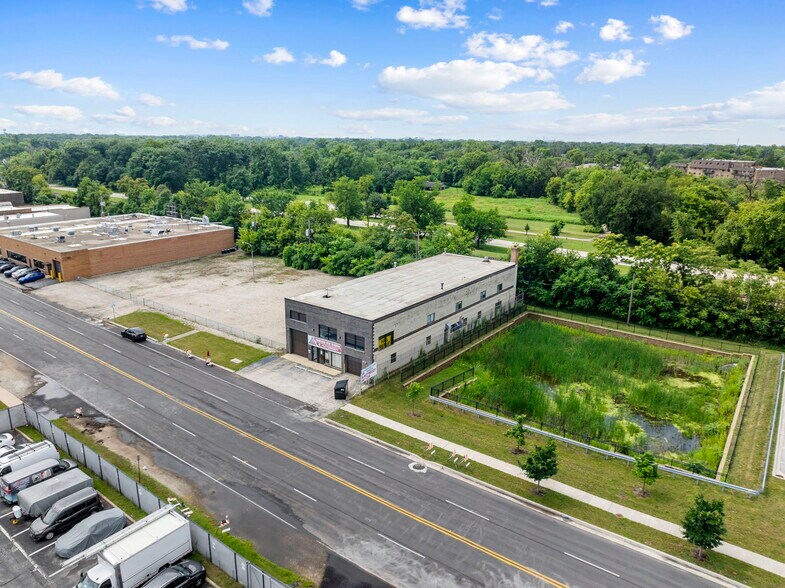 More Photos Of 1765 Busse Hwy, Des Plaines Warehouse For Sale