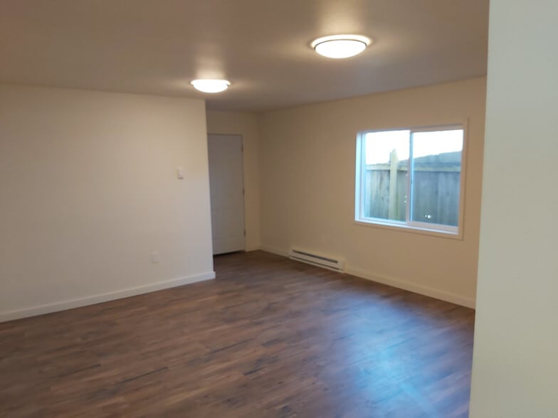 More Photos Of 350 SE Lilly Ave, Corvallis Apartments For Sale