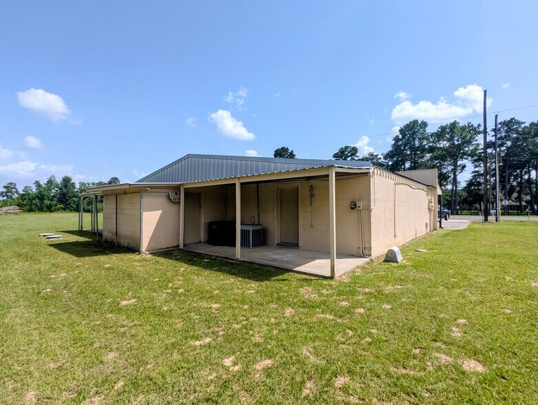 More Photos Of 5733 Highway 69 S, Kountze Freestanding For Sale