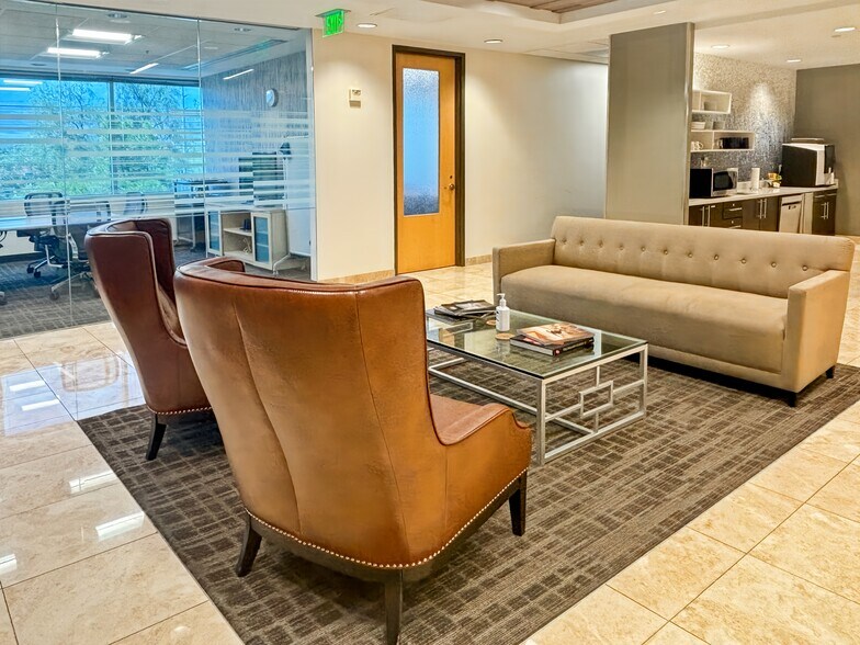 More Photos Of 7251 W Lake Mead Blvd, Las Vegas Coworking Space