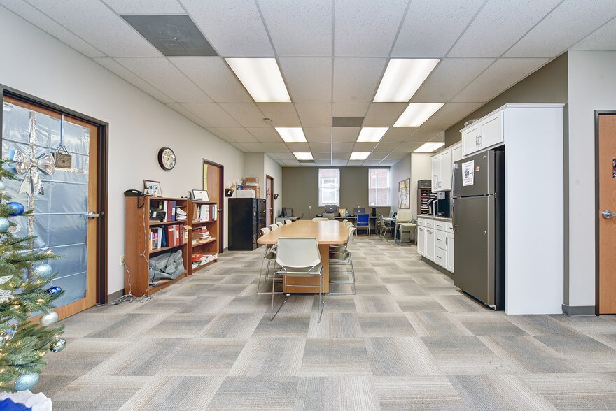 More Photos Of 2510 Mosside Blvd, Monroeville Office For Sale