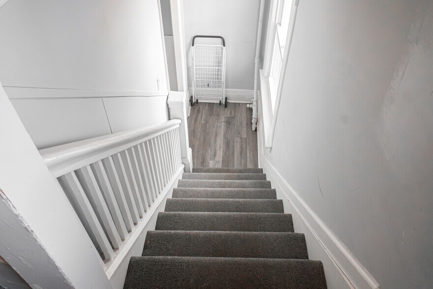 More Photos Of 15 Lakeview Pl, Verona Multifamily For Sale