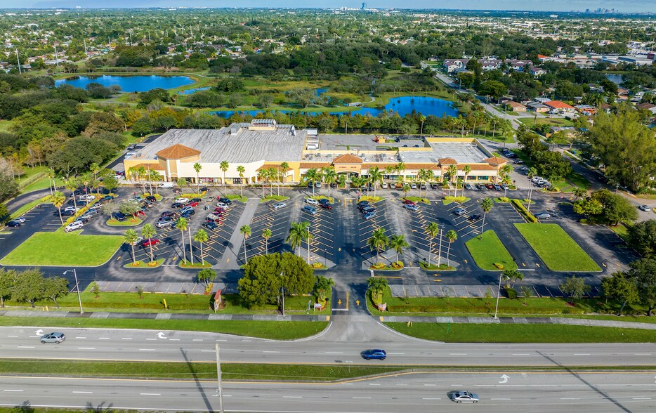 More Photos Of 6251-6301 County Line Rd, Miramar Unknown For Lease