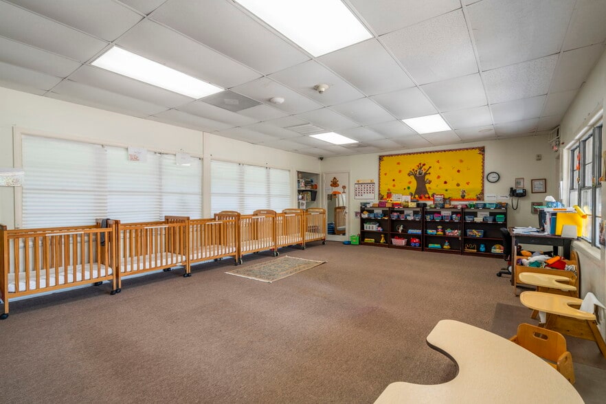 More Photos Of 3511 Linkwood Dr, Houston Religious Facility For Sale