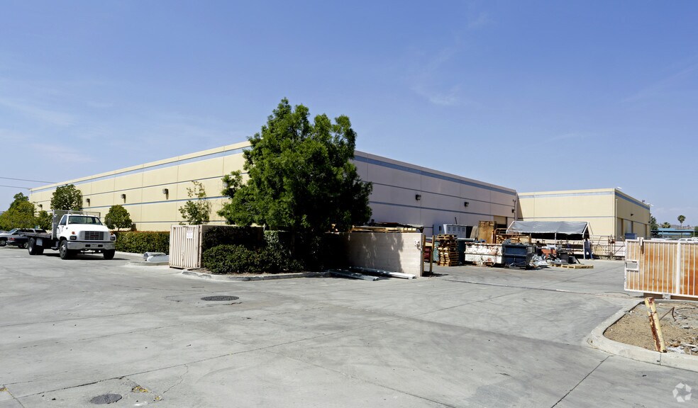 More Photos Of 508 Chaney St, Lake Elsinore Manufacturing For Lease