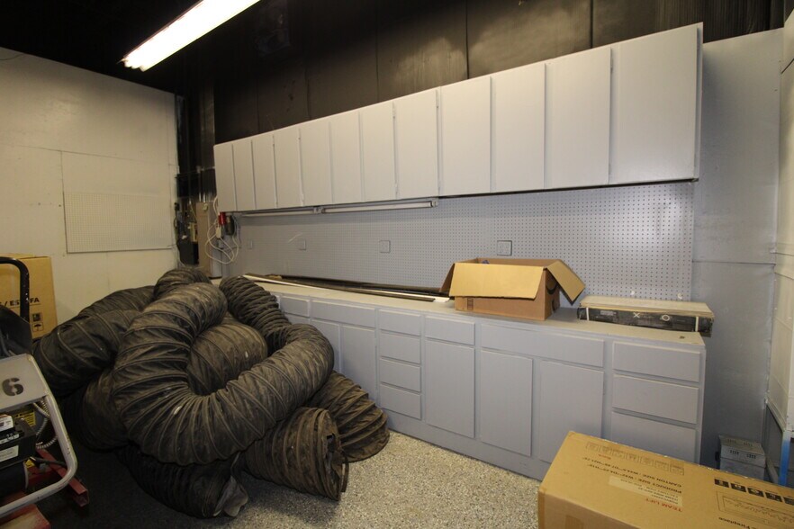 More Photos Of 6008 Highway 2 E, Minot Showroom For Sale