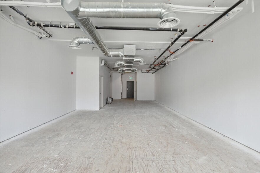 More Photos Of 1635 Marine Dr, North Vancouver Multifamily For Sale