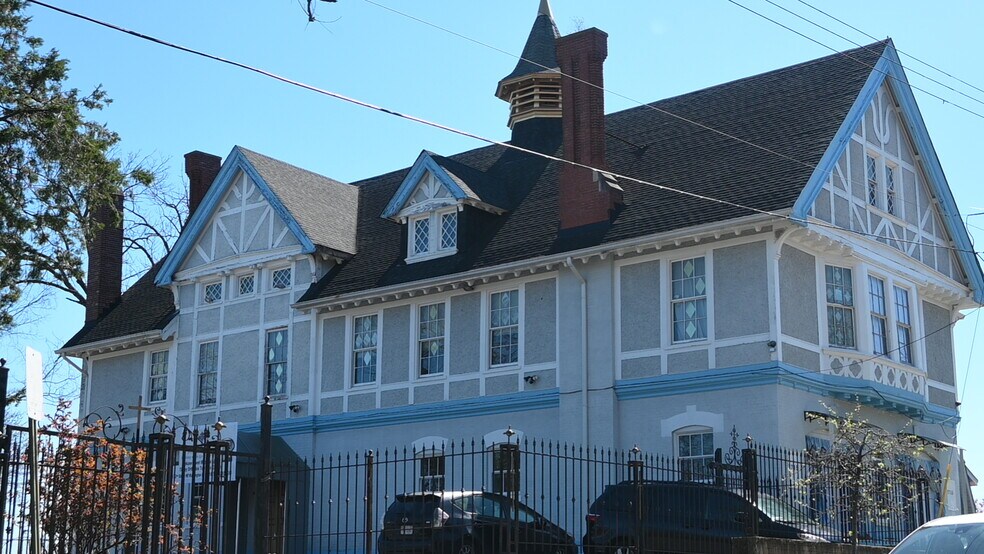 More Photos Of 2715-2725 22nd St NE, Washington Religious Facility For Sale