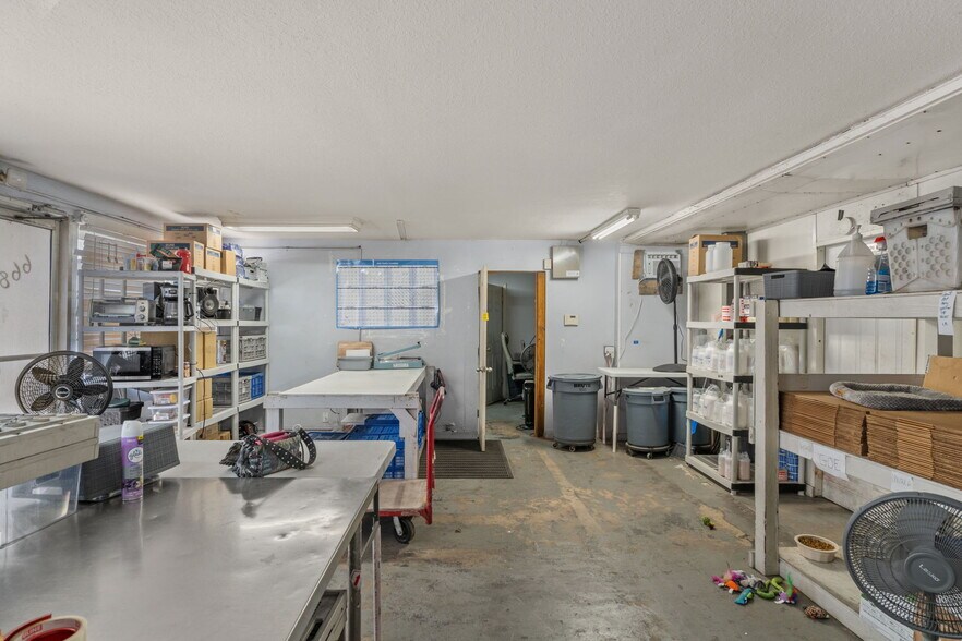 More Photos Of 6680 W Gulf To Lake Hwy, Crystal River Auto Repair For Sale