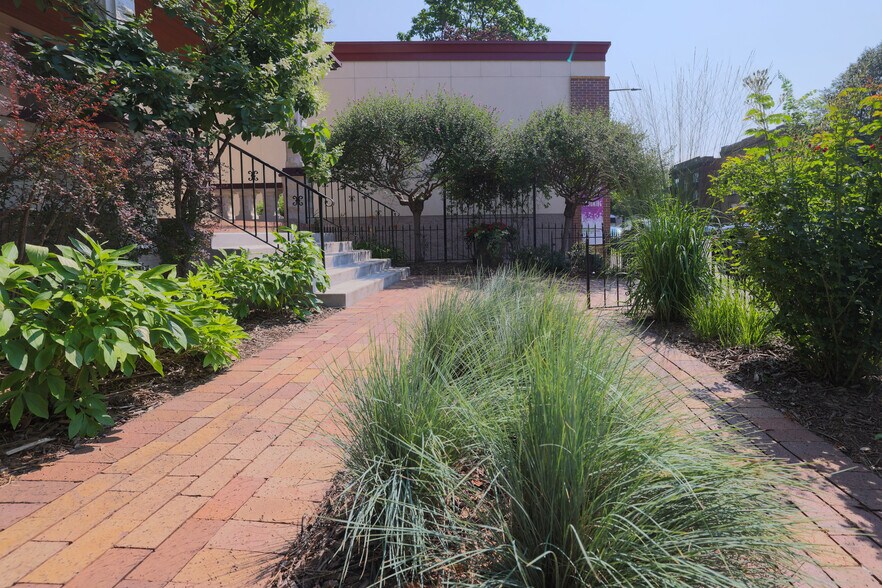 More Photos Of 951 Grand Ave, Saint Paul Office For Sale