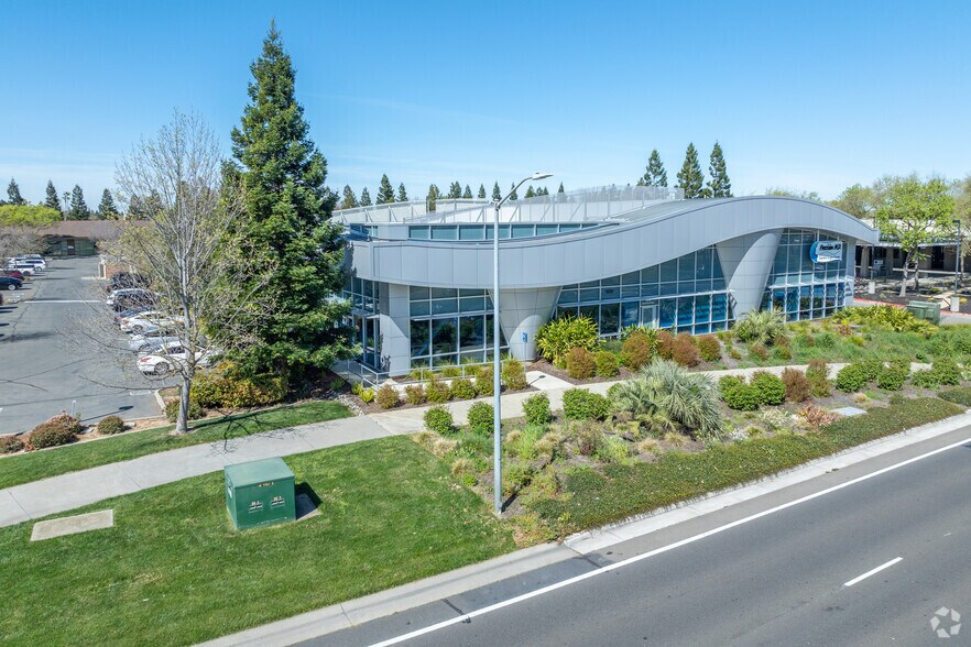 More Photos Of 9250 Big Horn Blvd, Elk Grove Medical For Lease