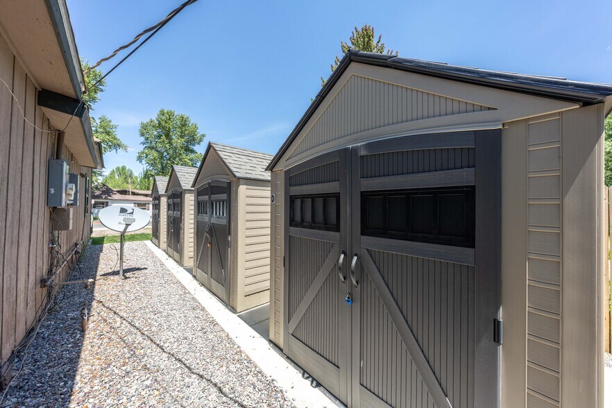 More Photos Of 110 S Willow St, Jackson Apartments For Sale