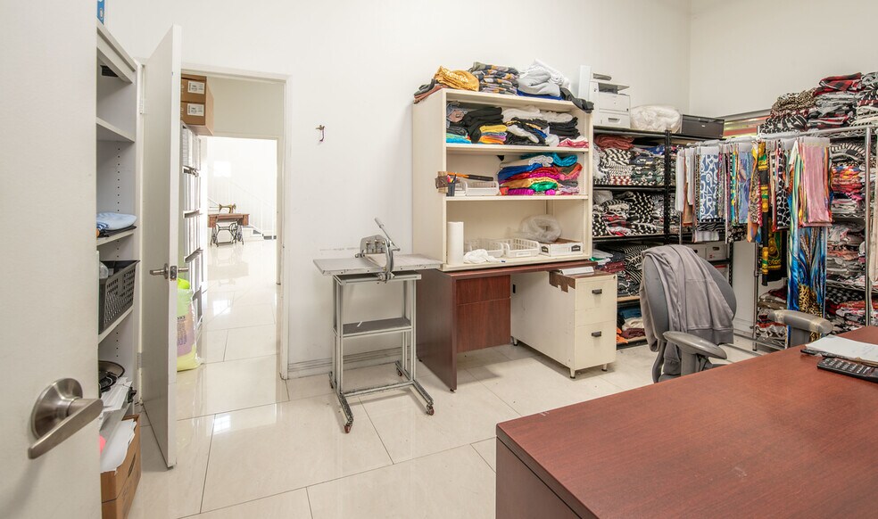 More Photos Of 800-808 E 29th St, Los Angeles Warehouse For Sale