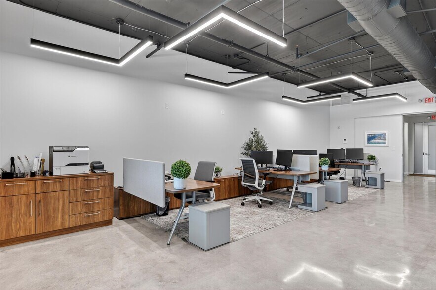 More Photos Of 7301 SW 57th Ct, South Miami Office For Sale