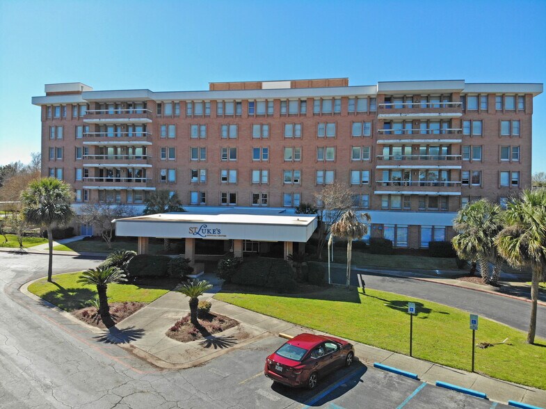 Primary Photo Of 4201 Woodlands Dr, New Orleans Healthcare For Sale