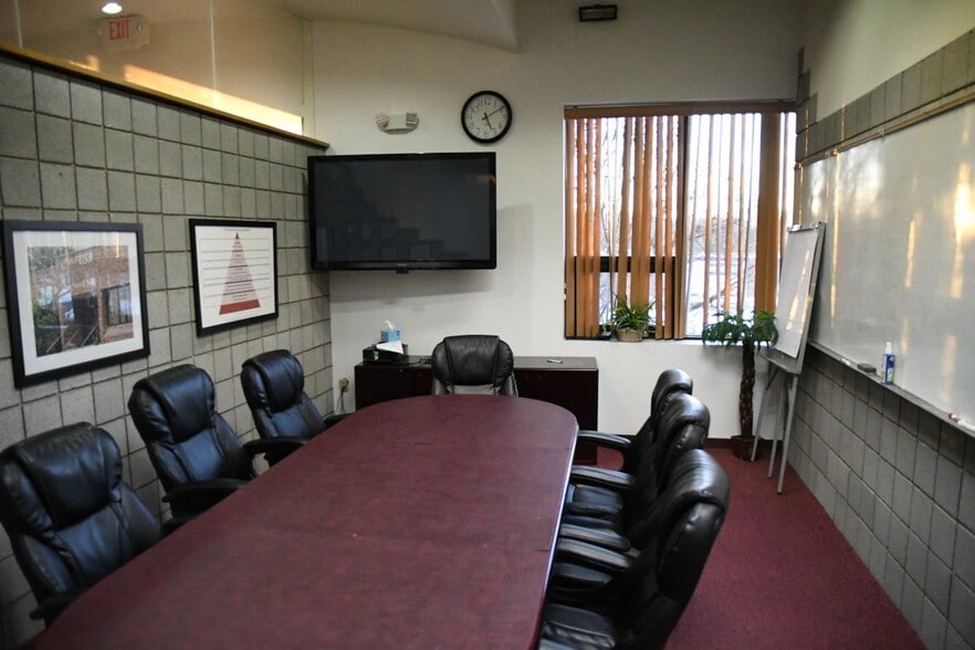 More Photos Of 634 Alpha Dr, Pittsburgh Office For Lease