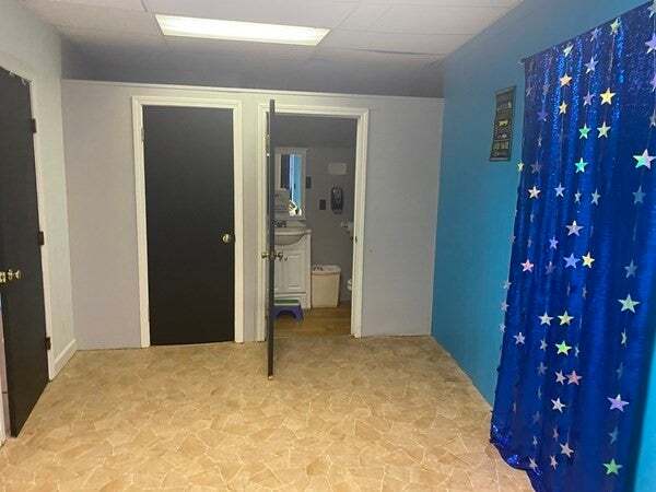 More Photos Of 100 North St, Southbridge Freestanding For Lease