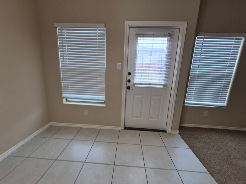More Photos Of 8710 Vista de Nubes, Converse Apartments For Sale