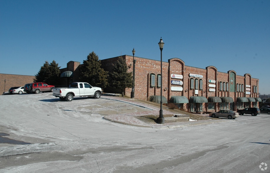More Photos Of 13304 W Center Rd, Omaha Office For Lease