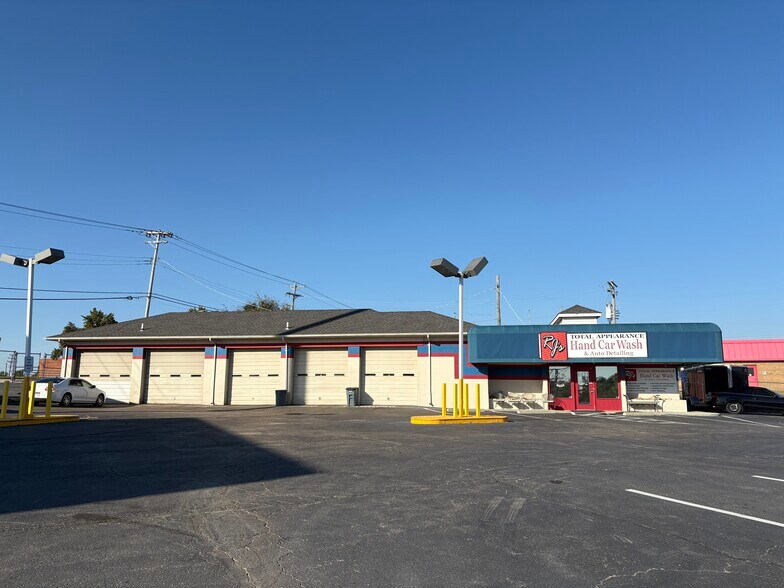 Primary Photo Of 6119 Dunn Rd, Hazelwood Auto Repair For Sale