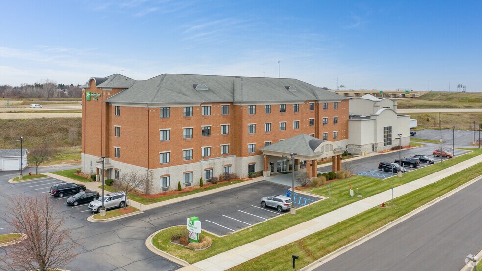 More Photos Of 6569 Clay Ave SW, Grand Rapids Hotel For Sale