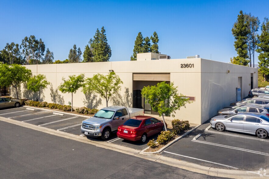 More Photos Of 23461 Ridge Route Dr, Laguna Hills Unknown For Lease