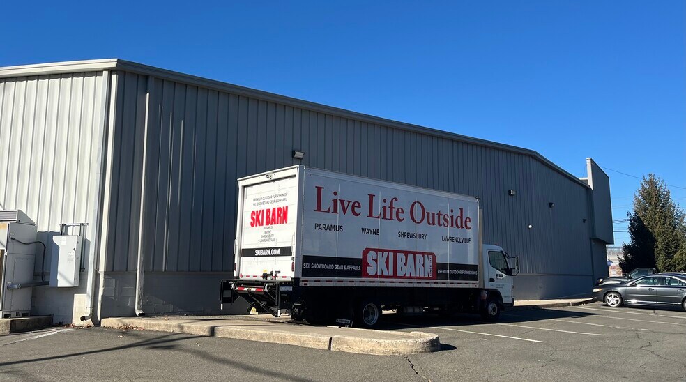 More Photos Of 2990 US Highway 1, Lawrenceville Freestanding For Lease