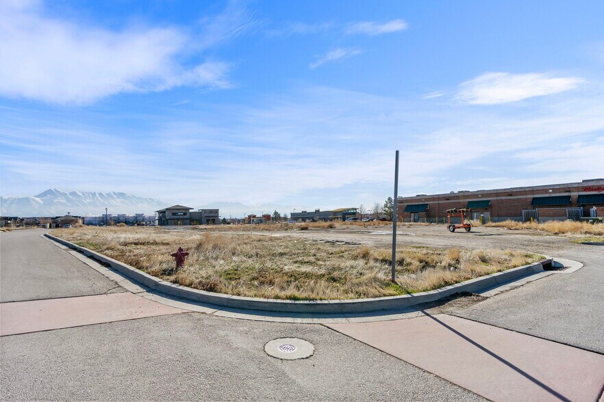 More Photos Of 1422 N Redwood Rd, Saratoga Springs Land For Sale