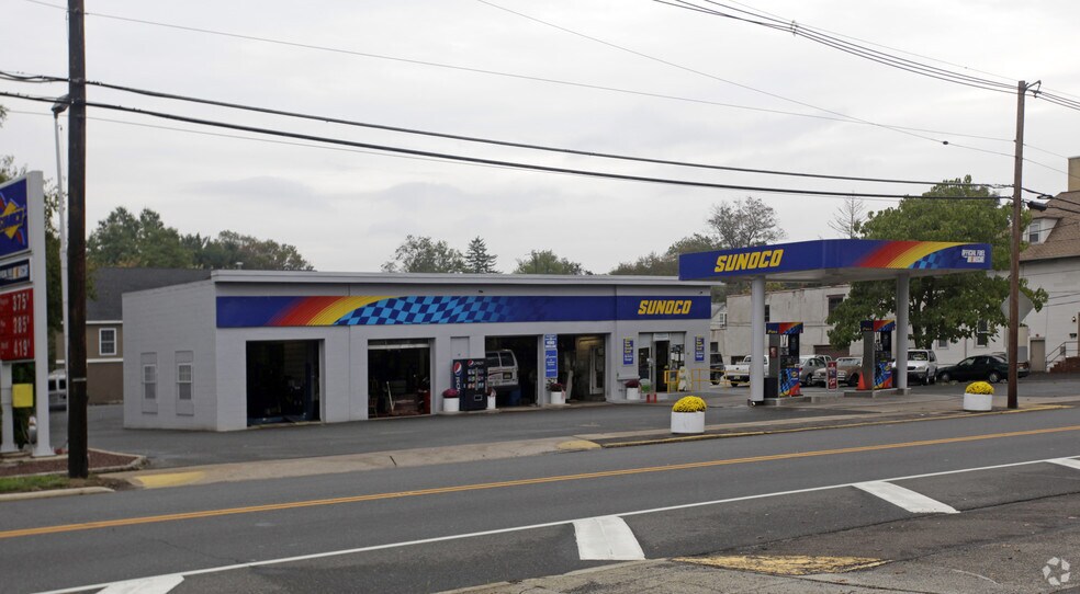 Primary Photo Of 21 S White Horse Pike, Audubon Service Station For Sale