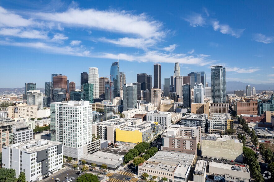 More Photos Of 1050 S Grand Ave, Los Angeles Apartments For Lease